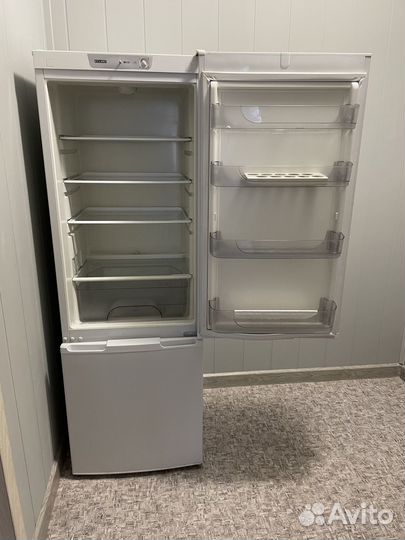 Холодильник Атлант бу двухкамерный