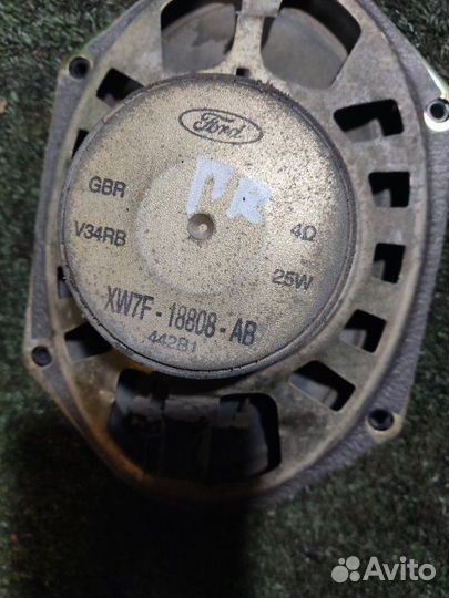 Динамик в дверь передний правый Ford Focus 1 1.8