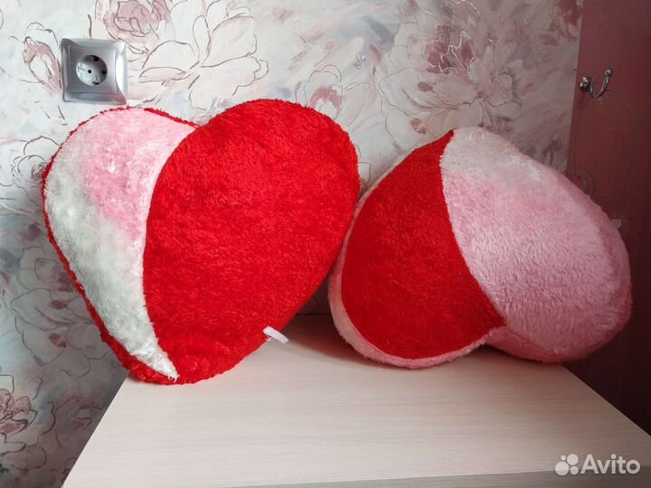 Подушки плюшевые