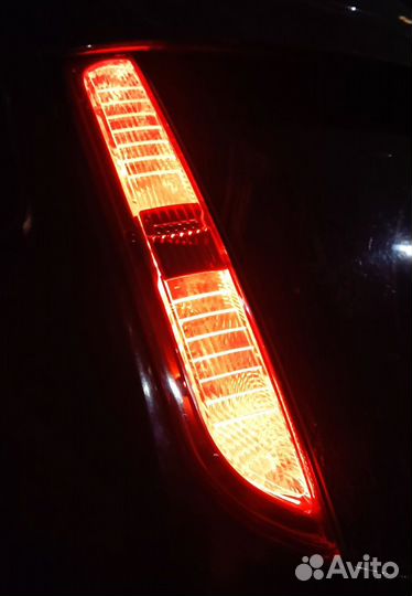 Фонарь задний ford focus 2 хэтчбек грили 8m5113405