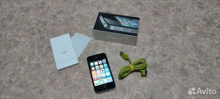 iPhone 4, 8 ГБ