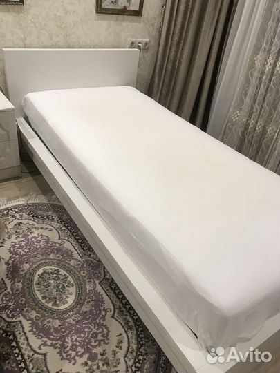 Кровать 90*200