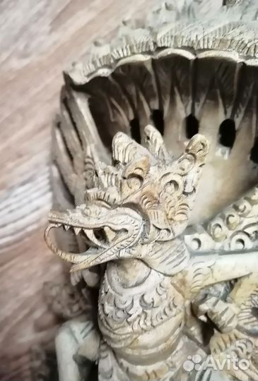 Деревянная статуэтка бронь