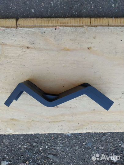 Кронштейны заднего бампера chevrolet комплект