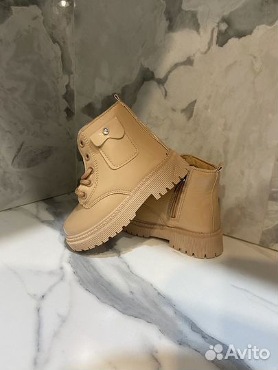 Ботинки осенние