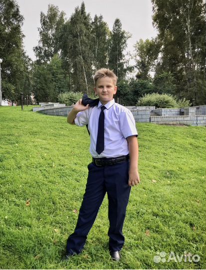 Школьный костюм для мальчика 140 новый