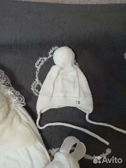 Конверт на выписку, шапочка в подарок