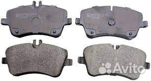 Передние тормозные колодки Mercedes C-Class (203)