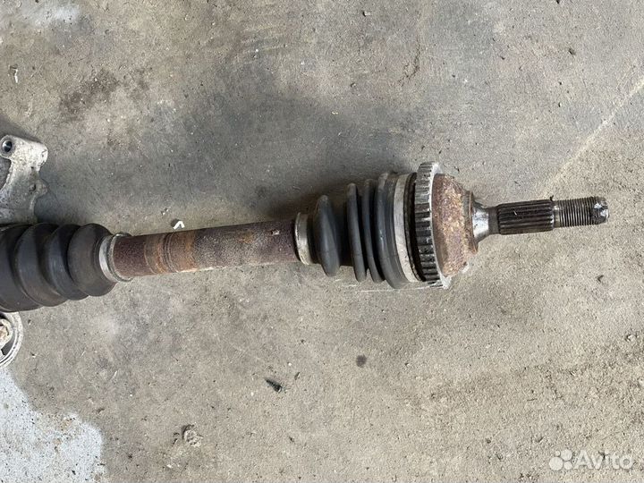 Привод передний в сборе правый Peugout 206 1.1 л