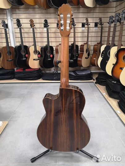 Электро-акустическая гитара Kremona F65CW