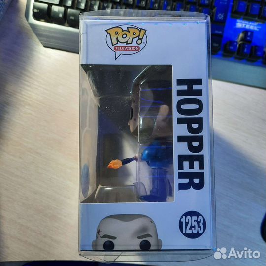 Фигурки Funko POP Stranger things Hopper and Joyce