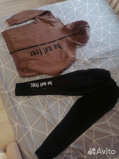 Спортивный костюм