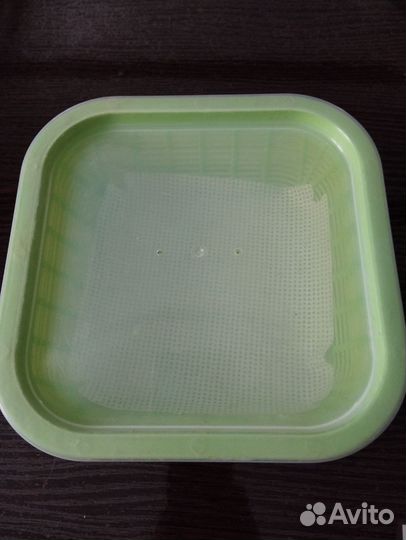 Контейнер для проращивания микрозелени