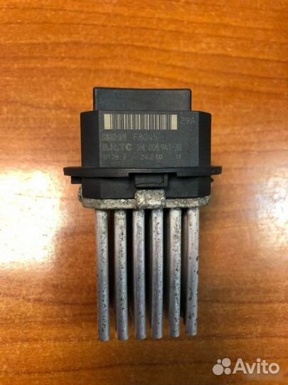 Регулятор вентилятора Mercedes E-Class W212