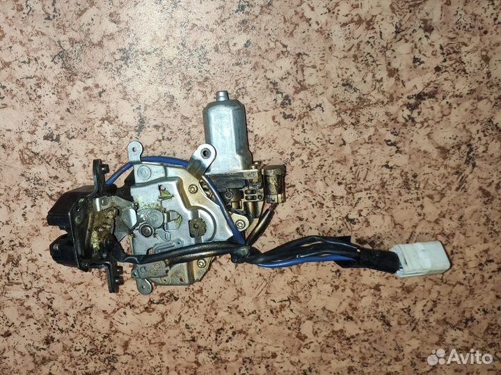 Замок багажника Lexus RX II