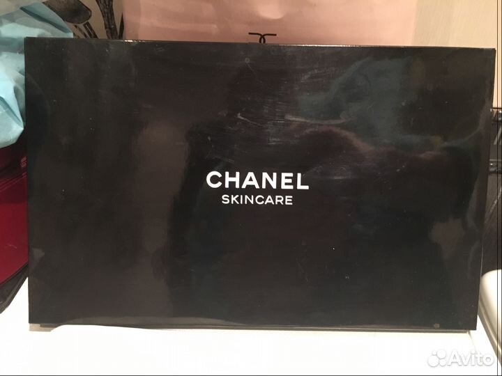 Новая косметичка Chanel