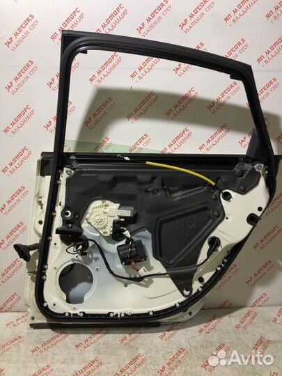 Дверь боковая задняя правая Audi A6 4F AUK 2006