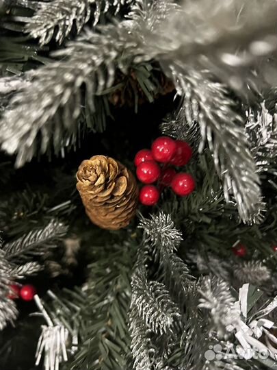 Елка искусственная заснеженная