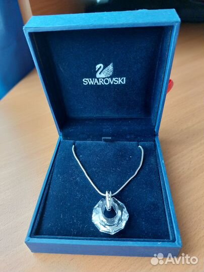 Цепочка с кулоном / ожерелье Swarovski