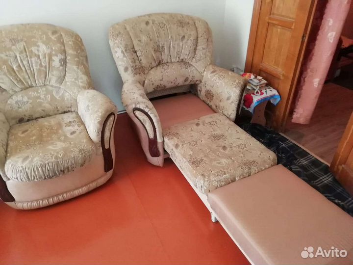 Диван и 2 кресла