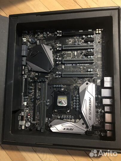 Материнка Asus maximus IX apex
