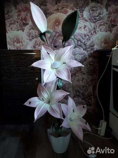 Интерьерная роза