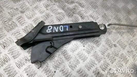 Домкрат volvo V70 2 (LDN08VN01)