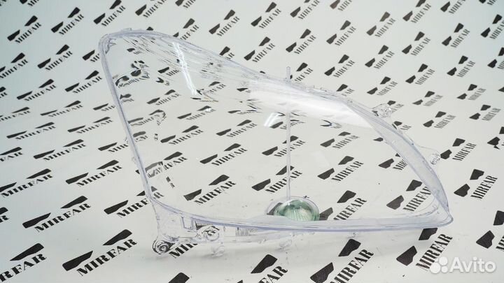 Правое стекло фары Toyota Crown S210 2012-2015