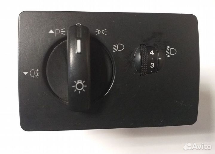 Блок включения фар Форд Фокус 2