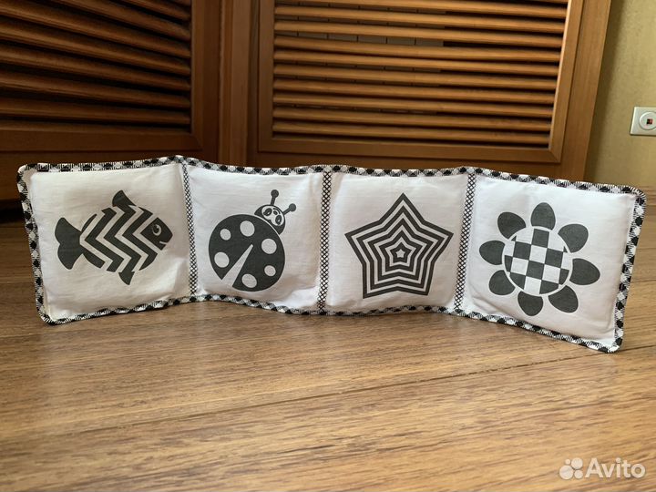 MiMi книжка Развитие зрения 0+