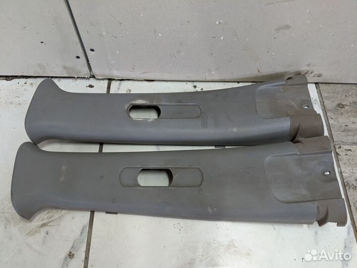 Верхние обшивки средних стоек левая Kia Sorento BL