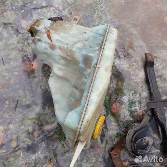 Бачок омывателя Мазда 6 GG