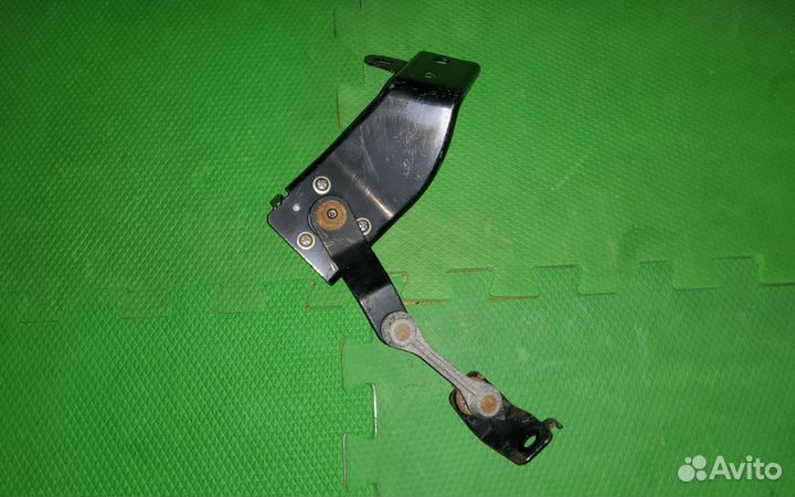 Датчик положения кузова mitsubishi pajero 4