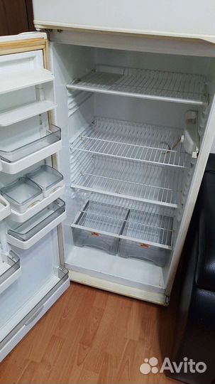 Холодильник б/у