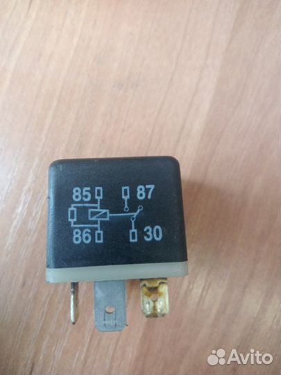 Многофункциональное реле №204 Volkswagen Passat B5