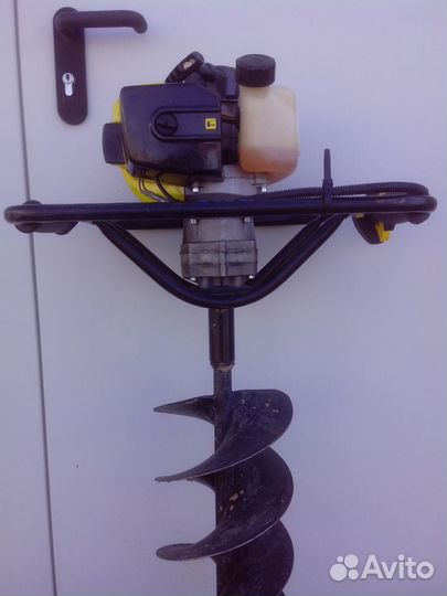 В аренду: отбойный молоток электрический, ямобур