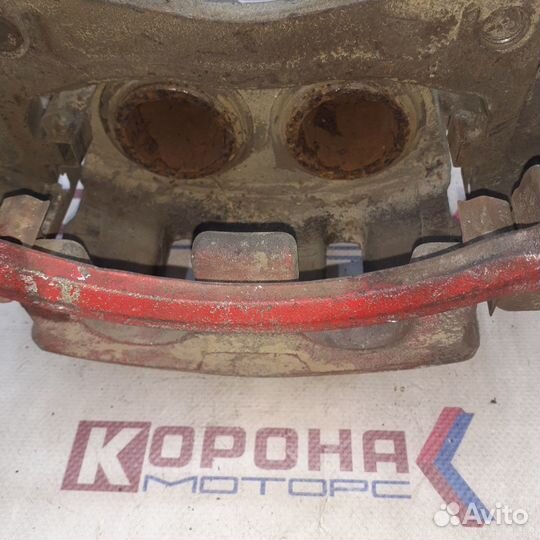 Суппорт передний левый 25964182 chevrolet captiv