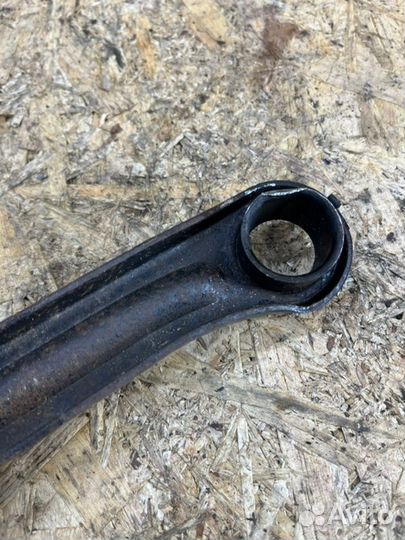 Рычаг задний правый Hyundai Accent 1.5 2008