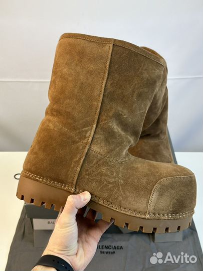 Balenciaga Alaska Fur Boots Camel 10US