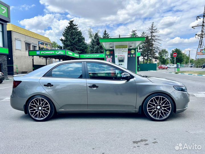 Kia Cerato 2.0 AT, 2010, 208 000 км