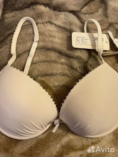 Бюстгальтер Jolidon 85 B белый