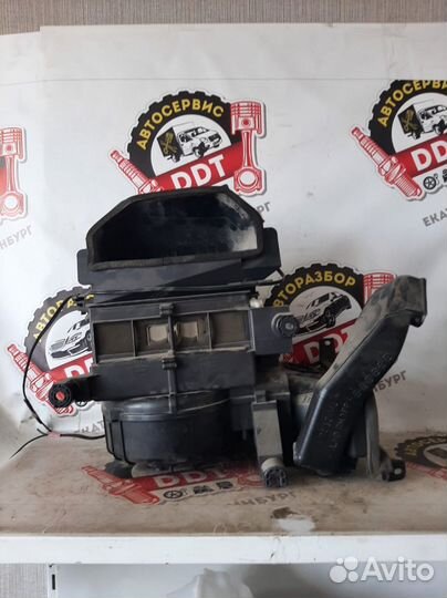 Корпус отопителя под моторчик Митсубиси Лансер 9