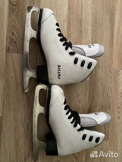 Коньки фигурные