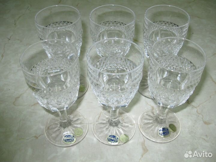 Бокалы, фужеры, рюмки
