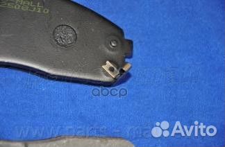 Колодки тормозные дисковые перед parts-mall 1533