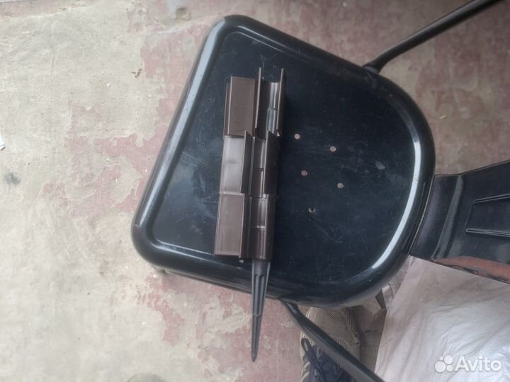 Угловые шарнирные петли для грядки