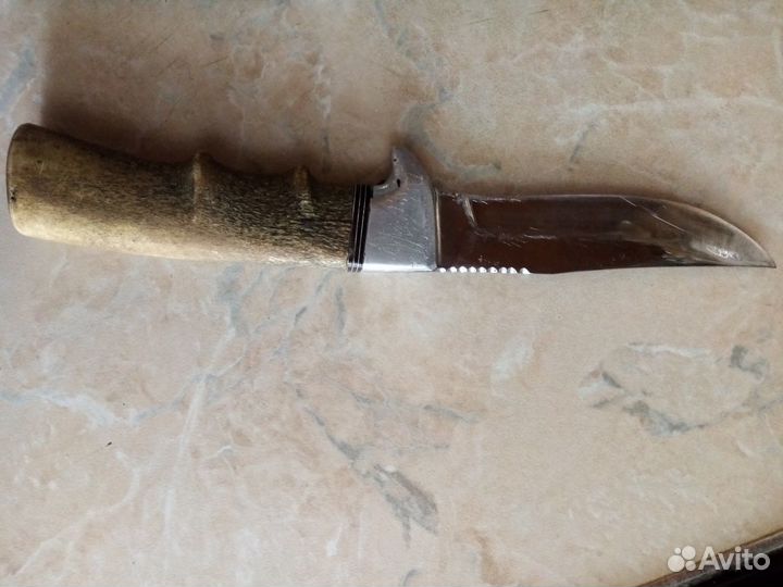 Нож