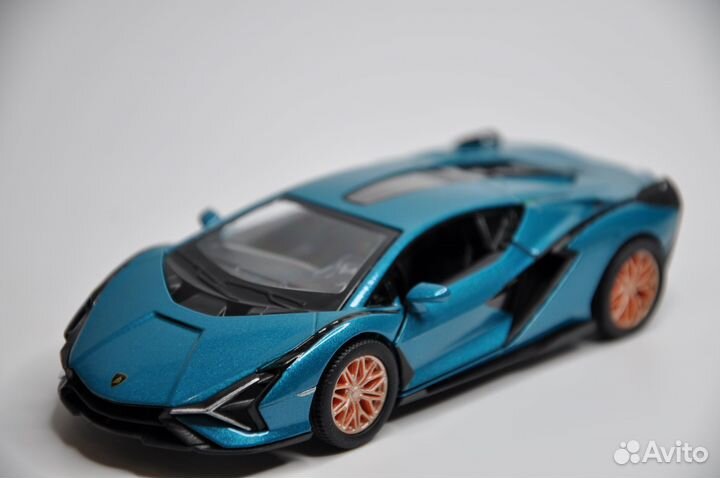 Модель автомобиля Lamborghini Sian FKP 37 металл