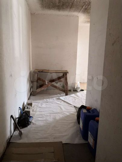 3-к. квартира, 92 м², 1/3 эт.