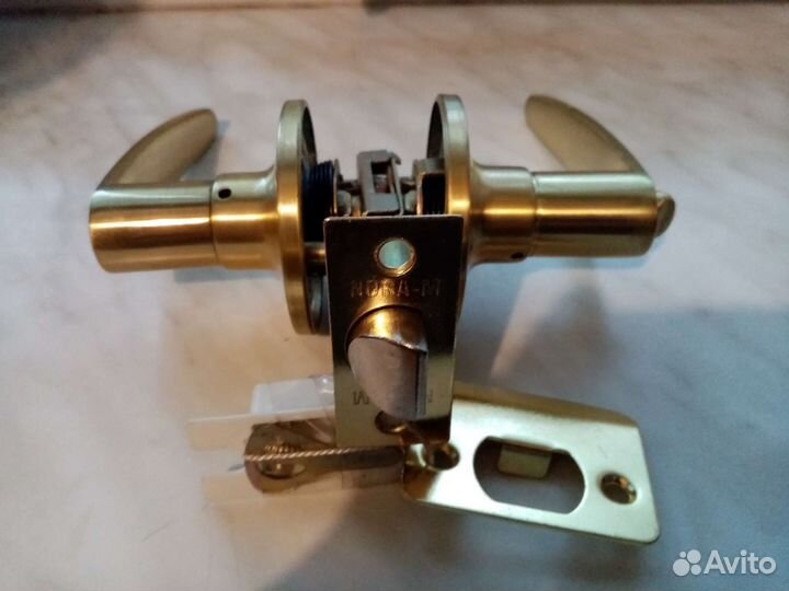 Дверная ручка